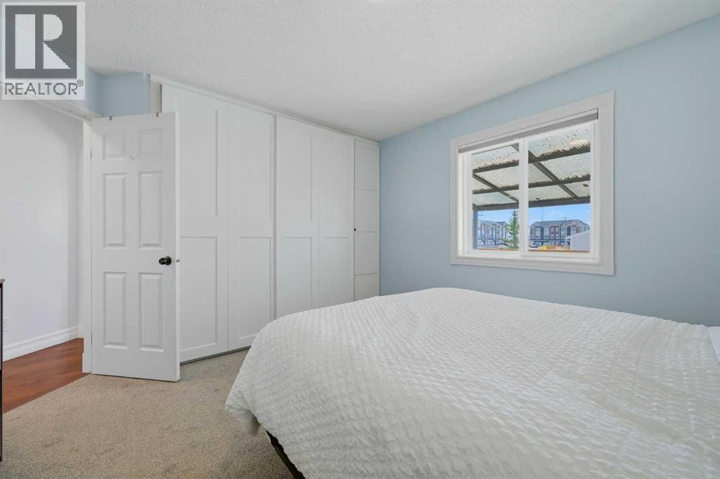 55 Ross Place — photo 17