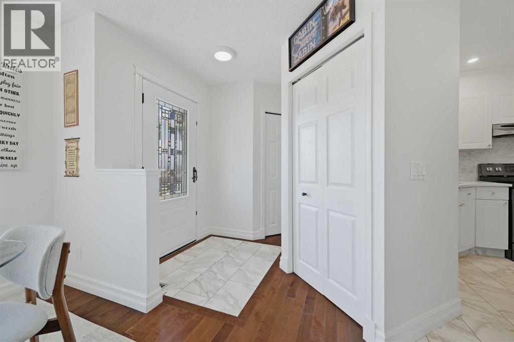 55 Ross Place — photo 15