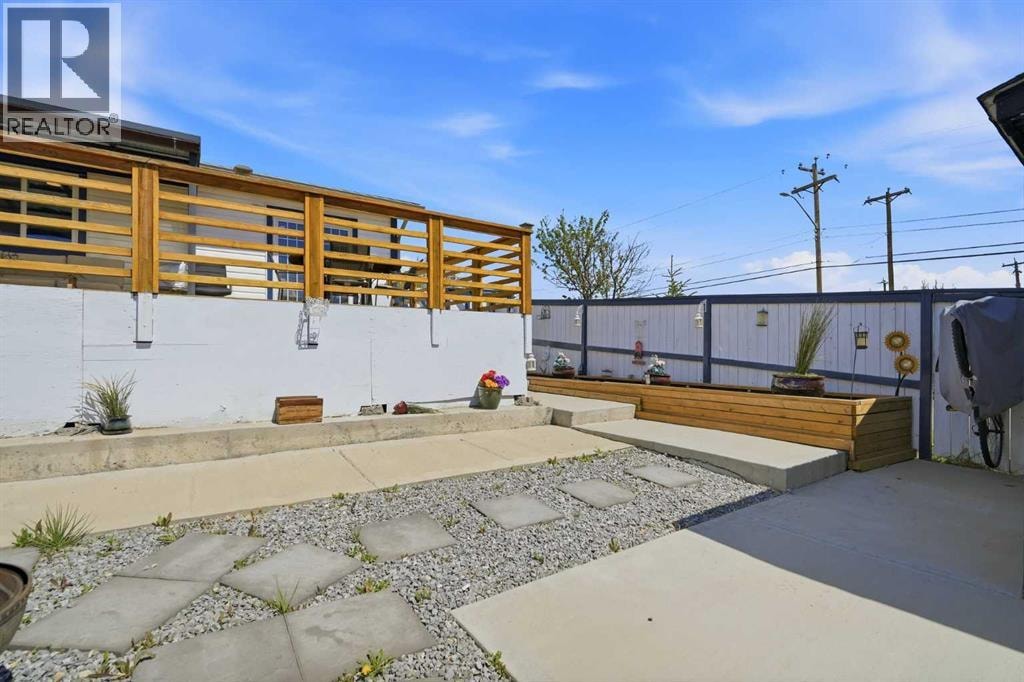55 Ross Place — photo 45