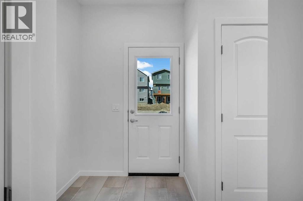 541 Bayview Street SW — photo 18