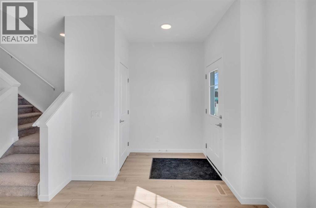 541 Bayview Street SW — photo 5