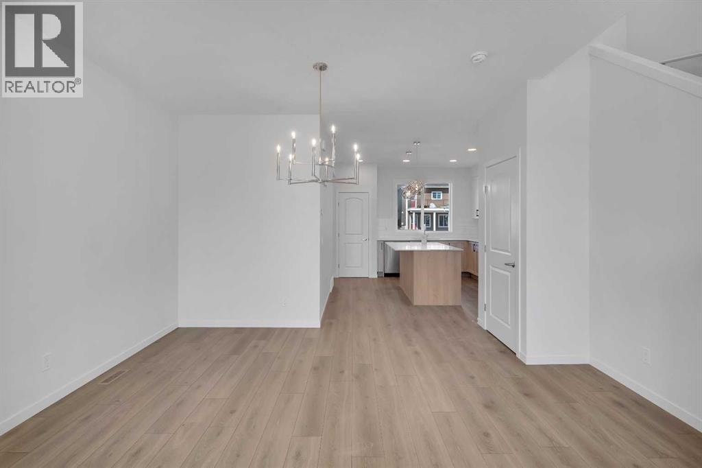 541 Bayview Street SW — photo 9