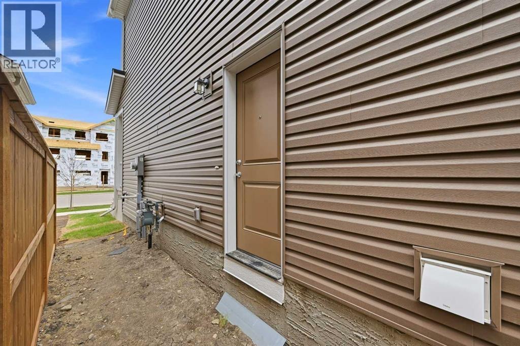 541 Bayview Street SW — photo 41