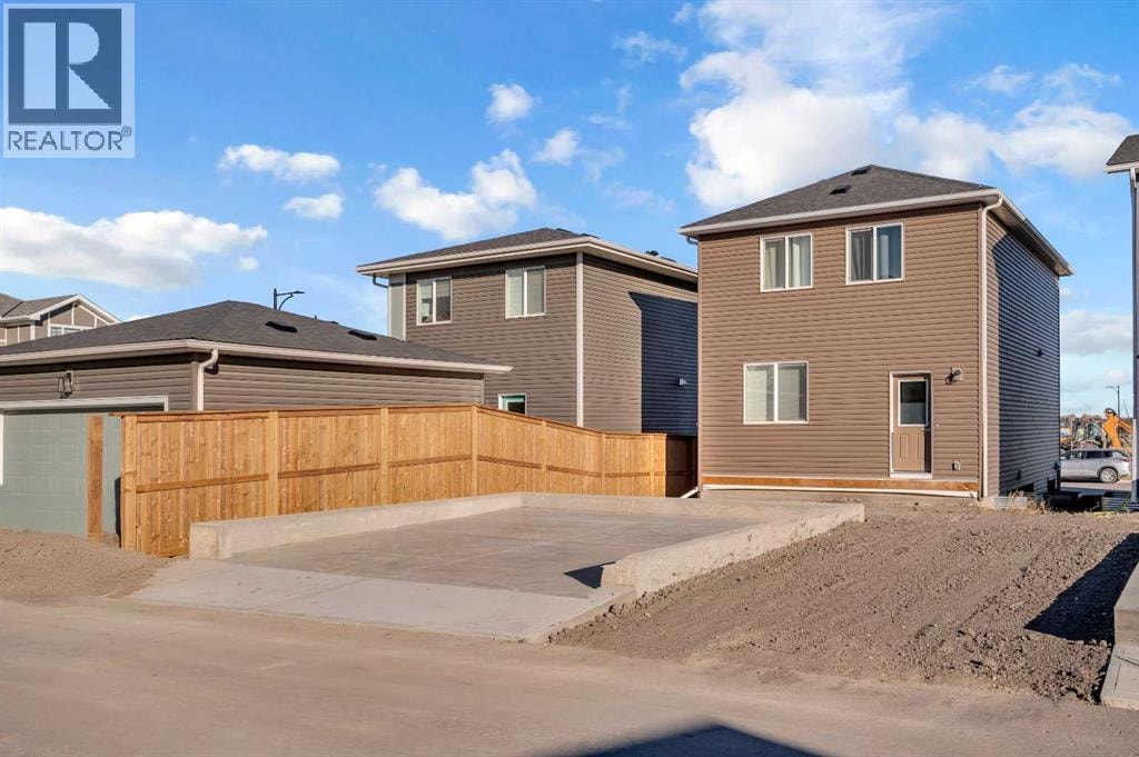 541 Bayview Street SW — photo 43