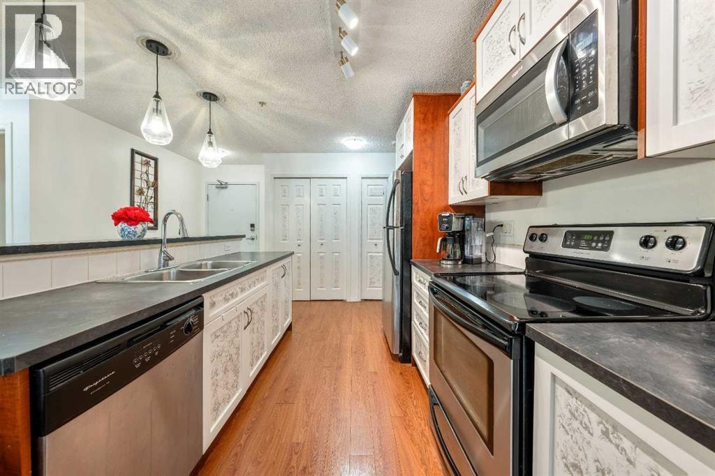 2132, 700 Willowbrook Road NW — photo 7