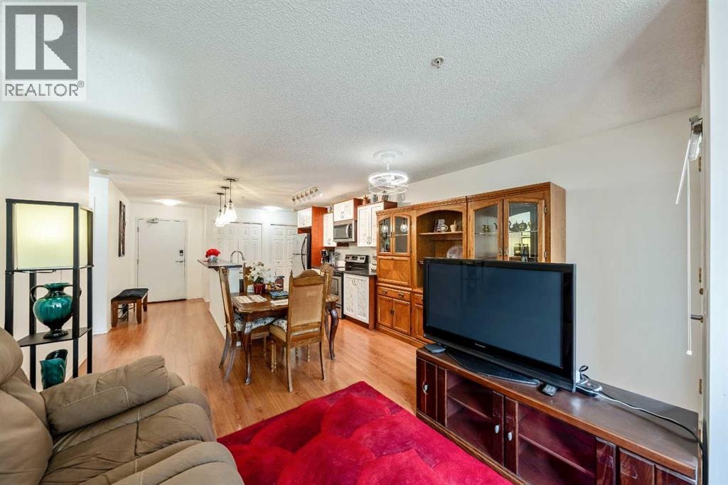 2132, 700 Willowbrook Road NW — photo 9