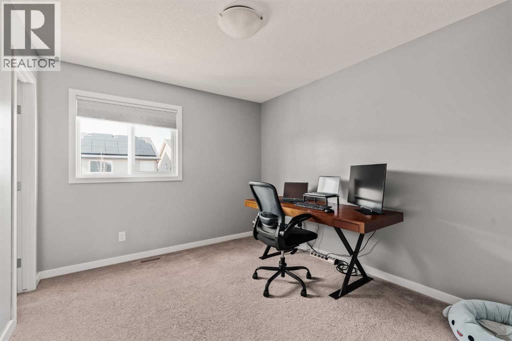 65 Sunrise Crescent — photo 36