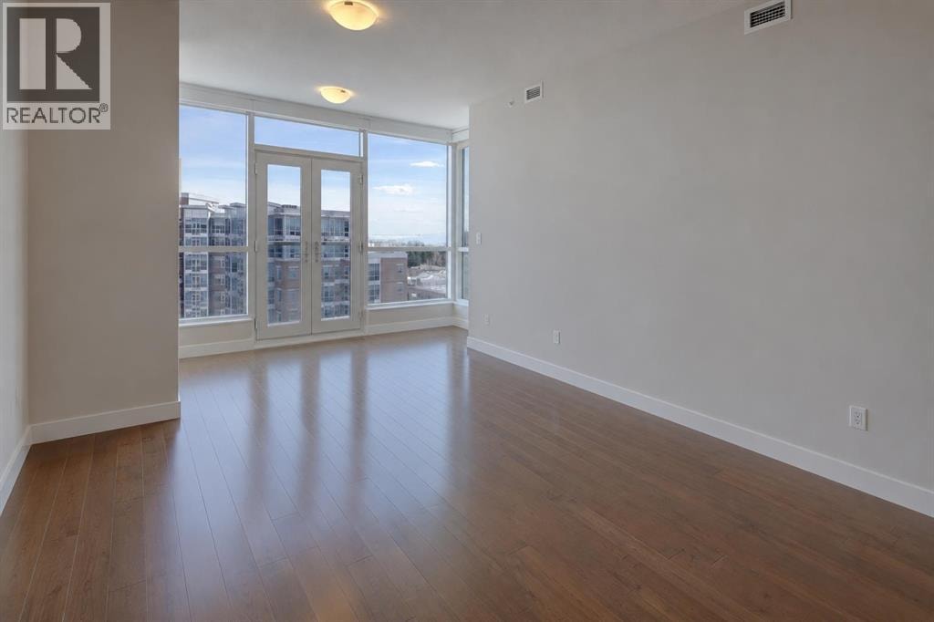 810, 16 Varsity Estates Circle NW — photo 11
