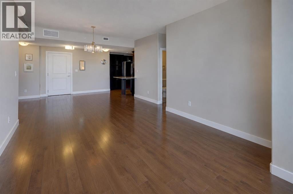 810, 16 Varsity Estates Circle NW — photo 16