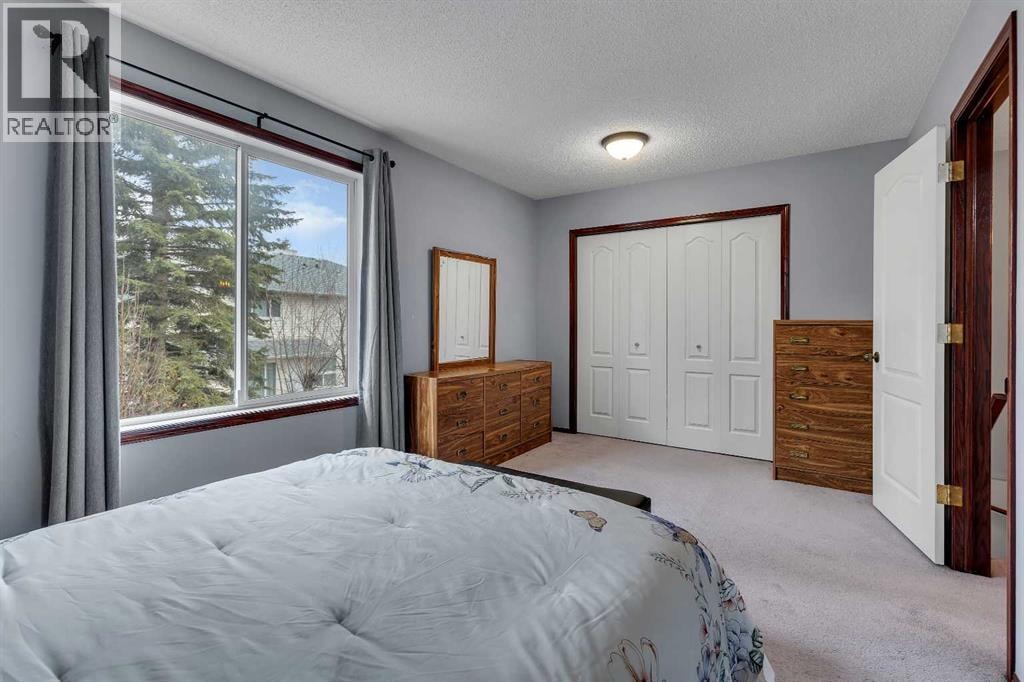 47 Carmel Close NE — photo 28