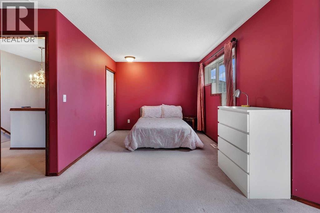 47 Carmel Close NE — photo 24