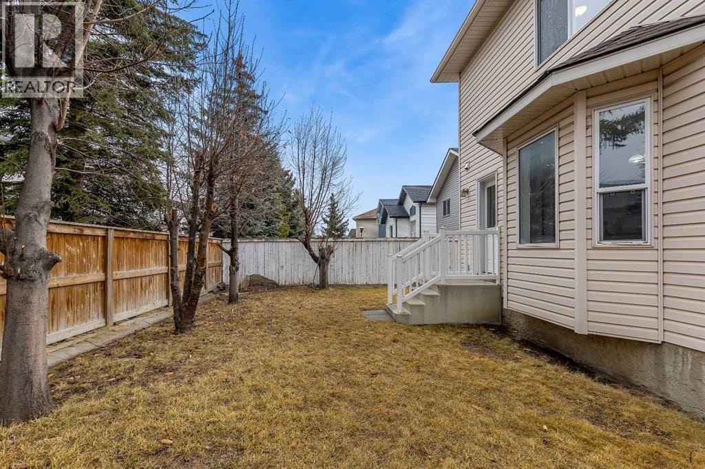 47 Carmel Close NE — photo 17