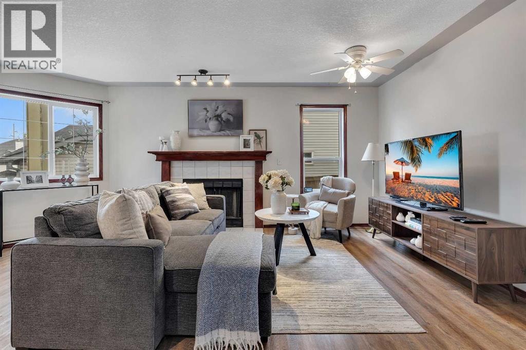 47 Carmel Close NE — photo 7