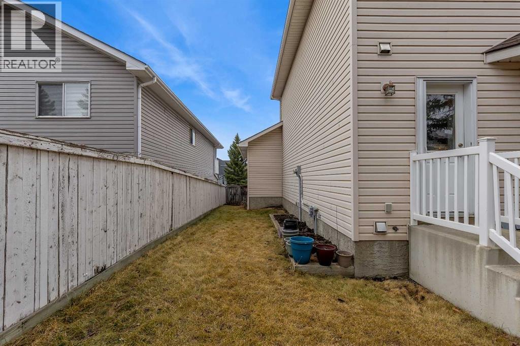 47 Carmel Close NE — photo 21