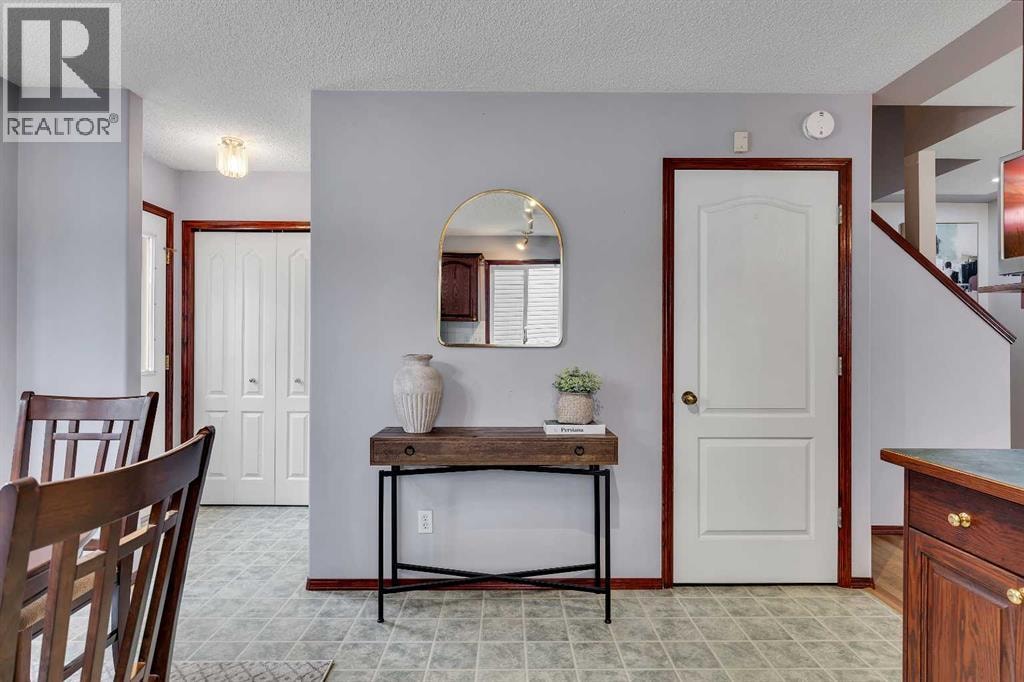 47 Carmel Close NE — photo 22