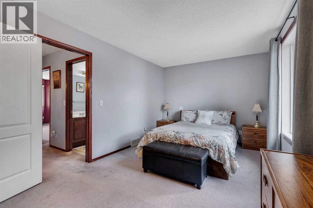 47 Carmel Close NE — photo 30