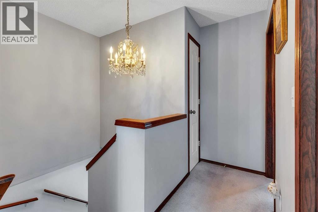 47 Carmel Close NE — photo 31