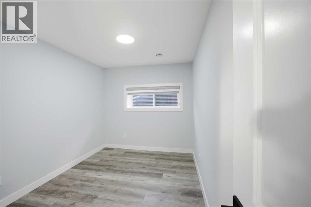 1153 Chinook Gate Bay SW — photo 38