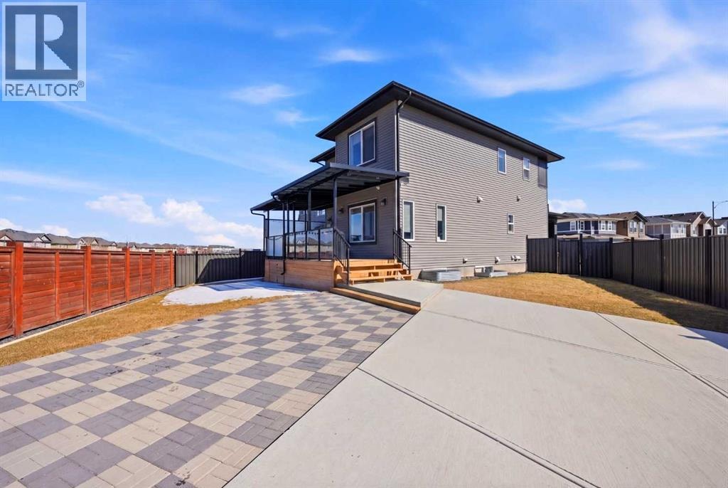 1153 Chinook Gate Bay SW — photo 41