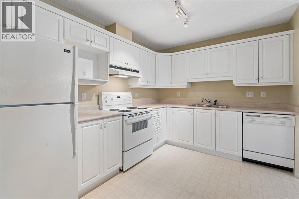 3208, 3208 Hawksbrow Point NW — photo 14