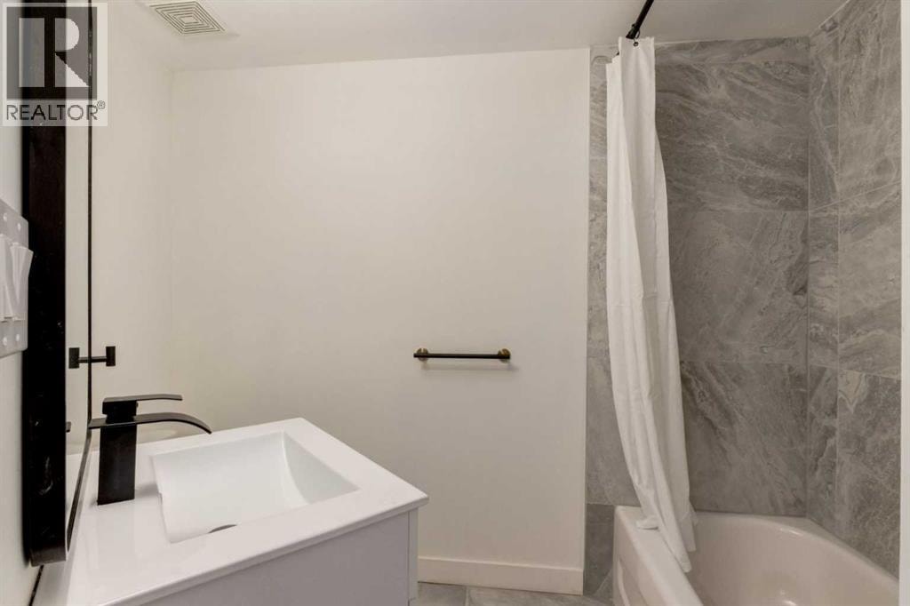 113 Straddock Terrace SW — photo 42