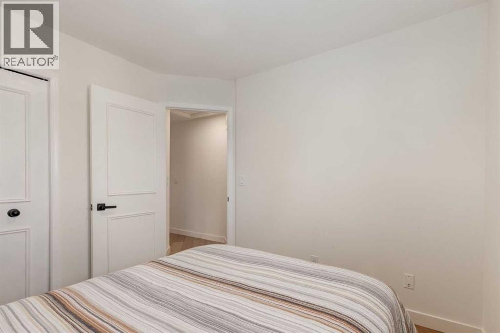 113 Straddock Terrace SW — photo 30