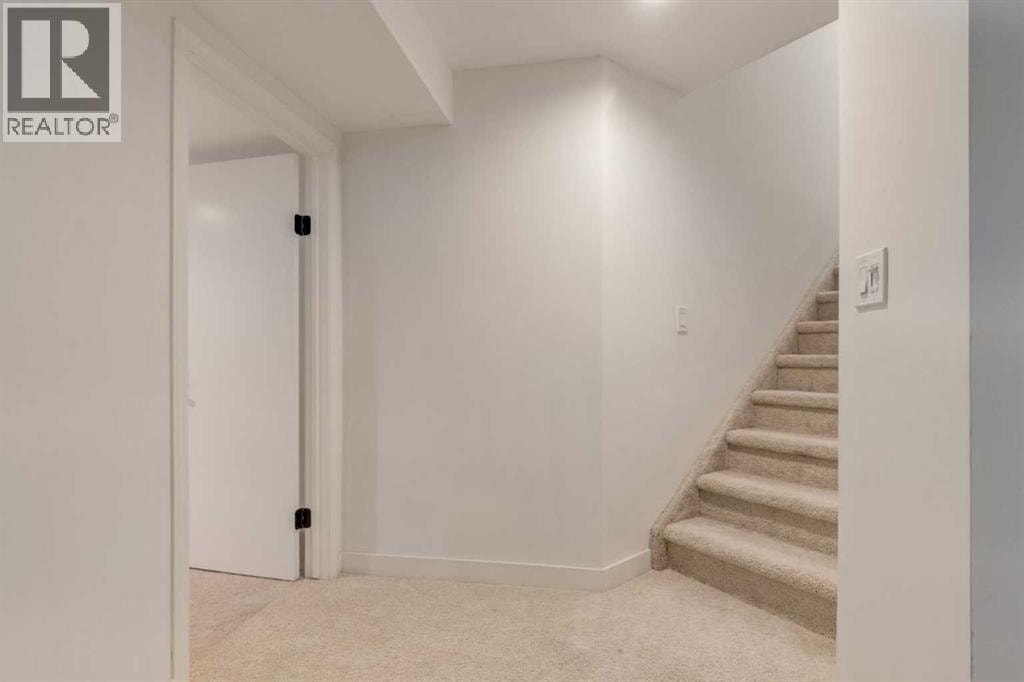 113 Straddock Terrace SW — photo 35