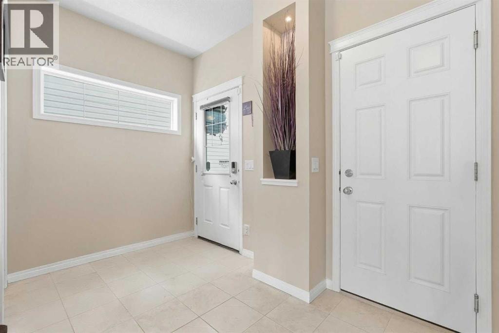 19 Hillcrest Link SW — photo 2