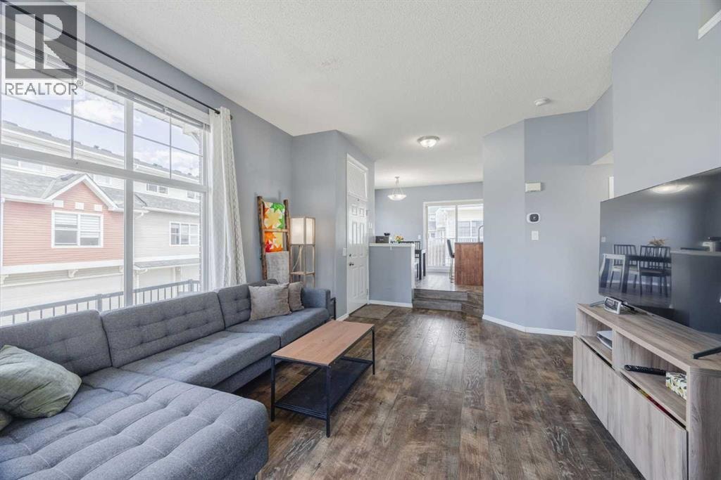322 Mckenzie Towne Link SE — photo 6