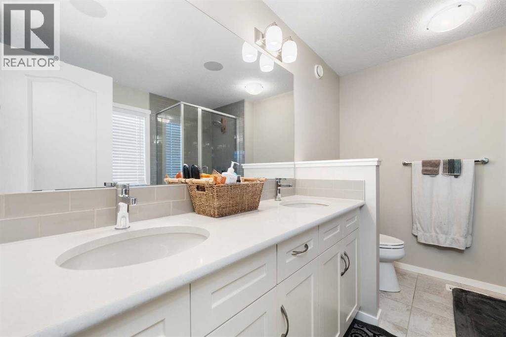 229 Kingsbury Close SE — photo 21