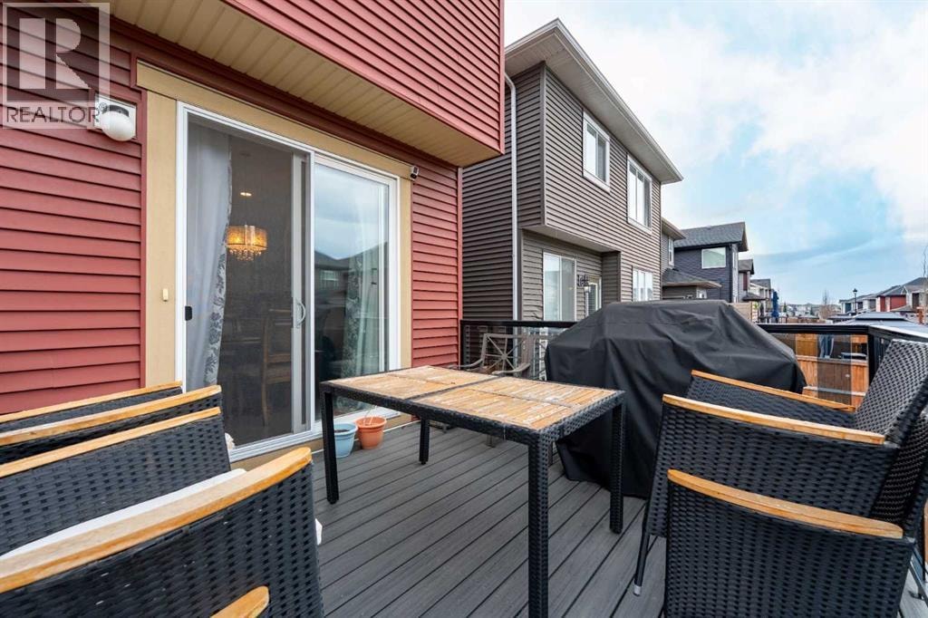 229 Kingsbury Close SE — photo 13