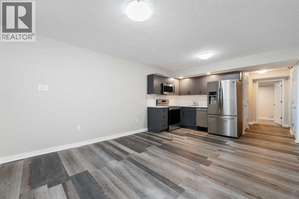 229 Kingsbury Close SE — photo 31