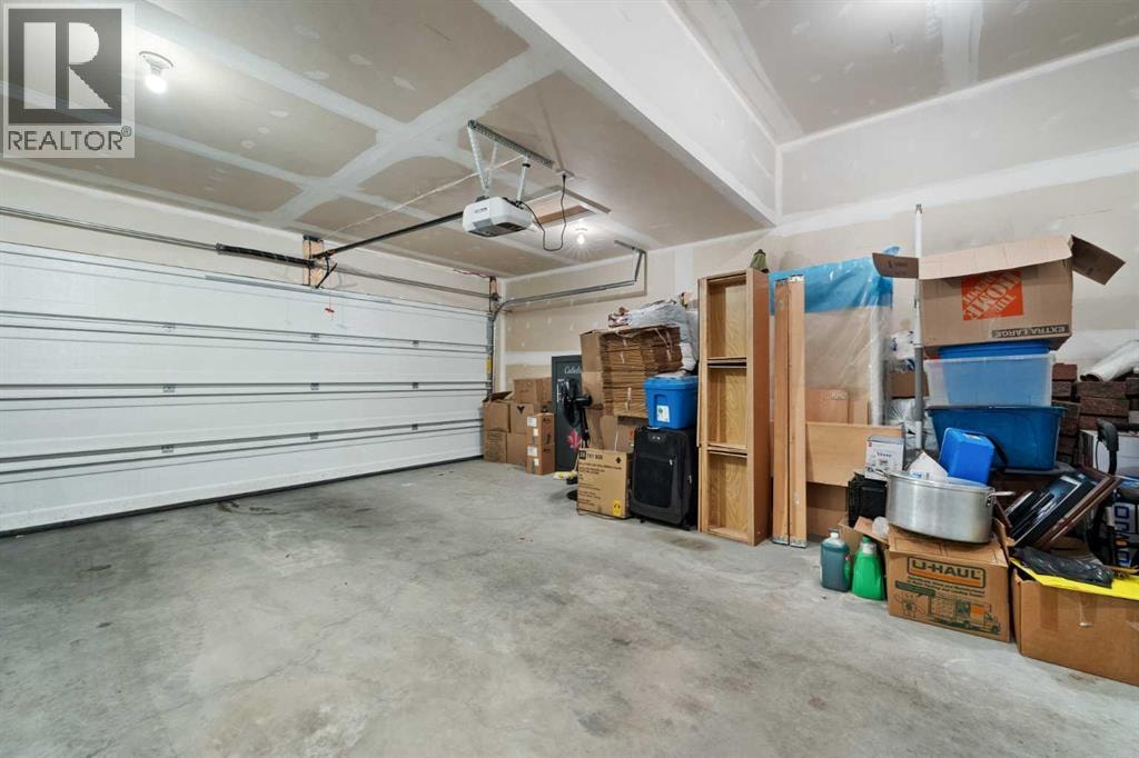 229 Kingsbury Close SE — photo 40