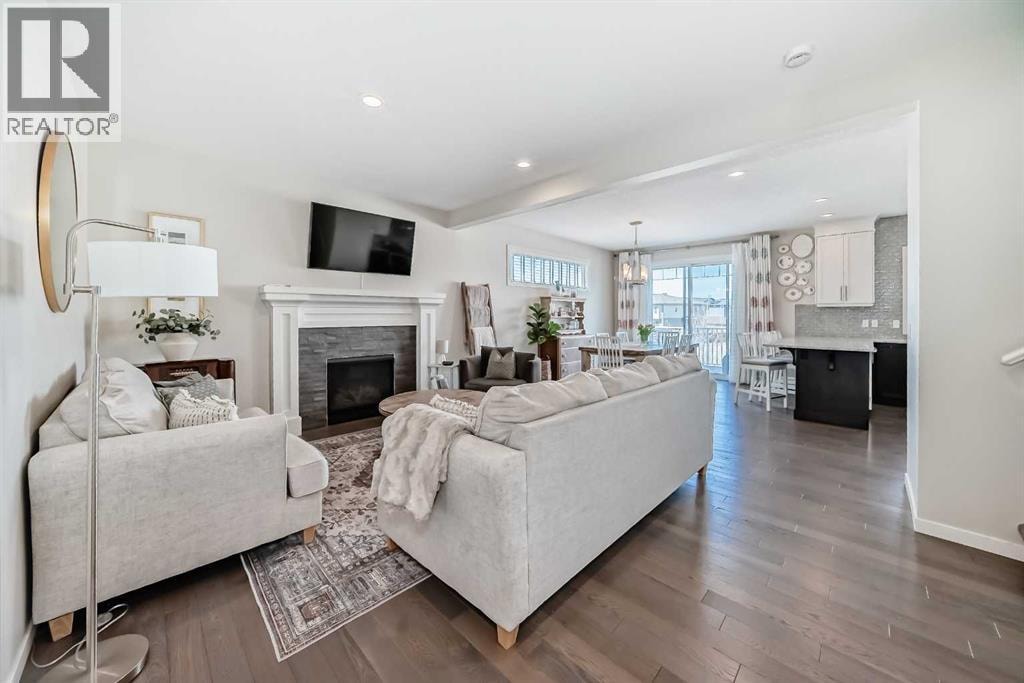 35 Walden Mount SE — photo 8