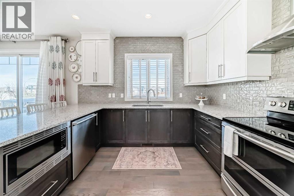 35 Walden Mount SE — photo 16