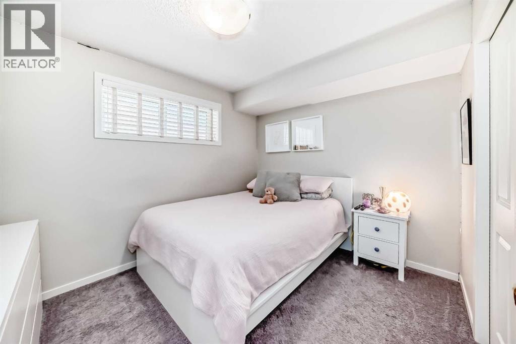 35 Walden Mount SE — photo 41