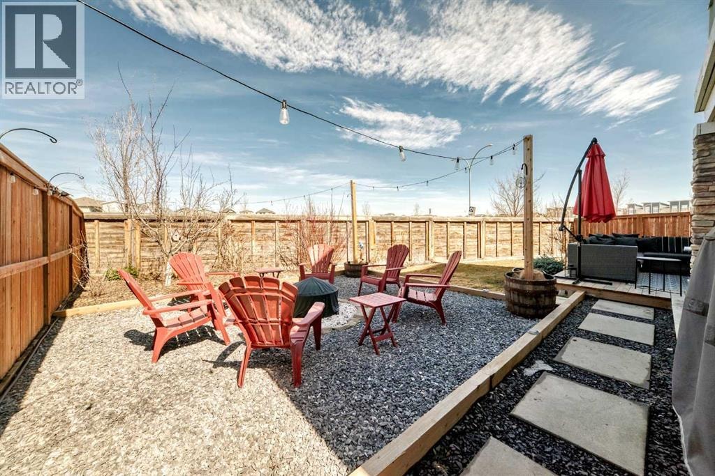 35 Walden Mount SE — photo 48
