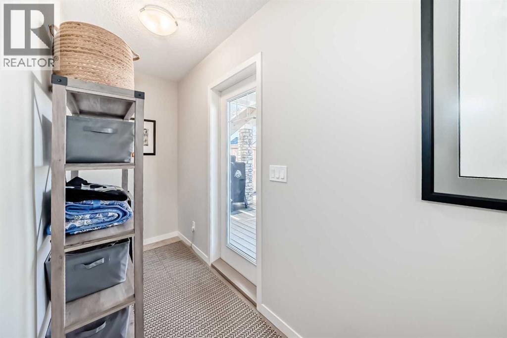 35 Walden Mount SE — photo 40