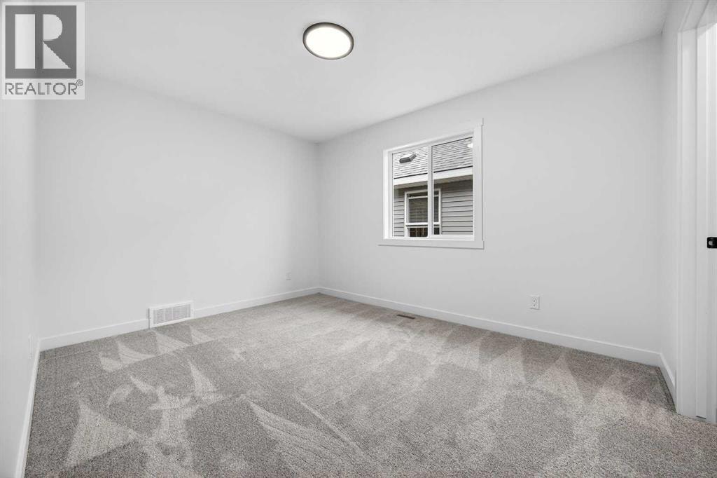 214 Bayview Park SW — photo 25