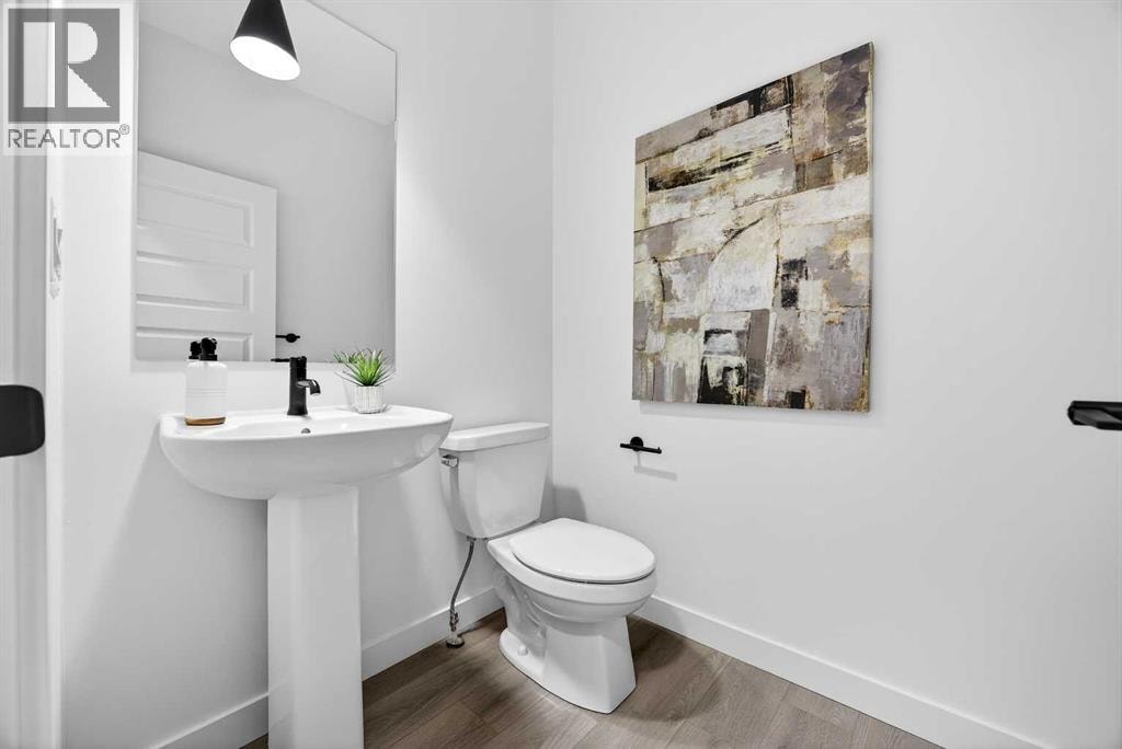 214 Bayview Park SW — photo 11