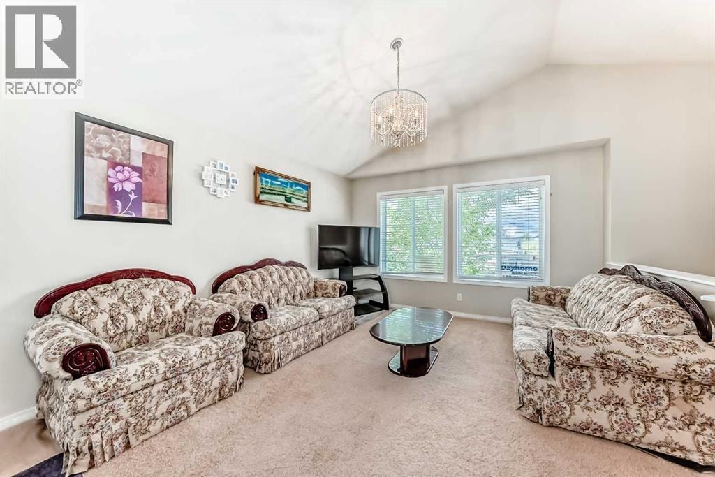 398 MARTINDALE Drive NE — photo 11