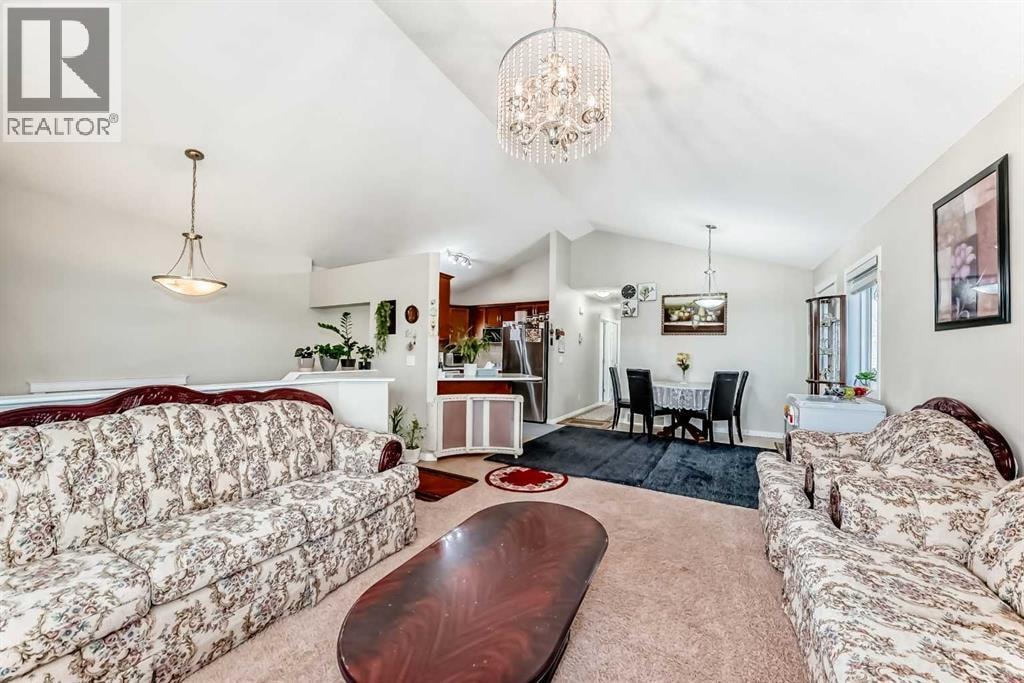 398 MARTINDALE Drive NE — photo 13