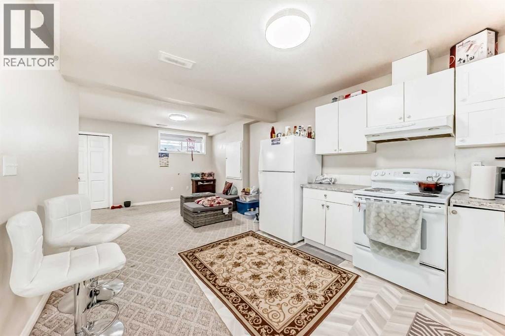 398 MARTINDALE Drive NE — photo 27