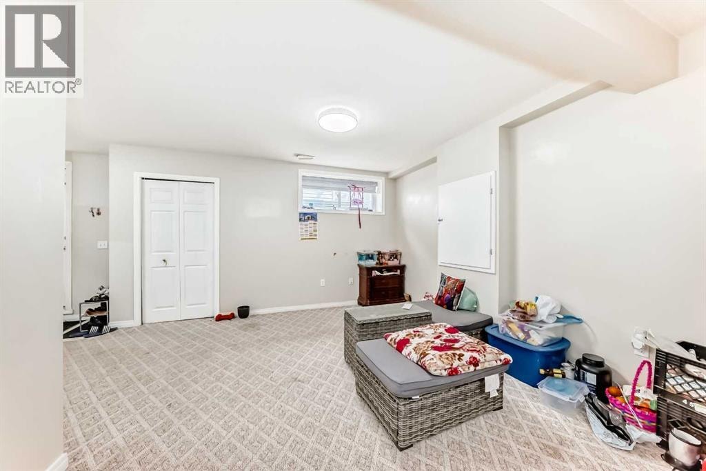 398 MARTINDALE Drive NE — photo 33