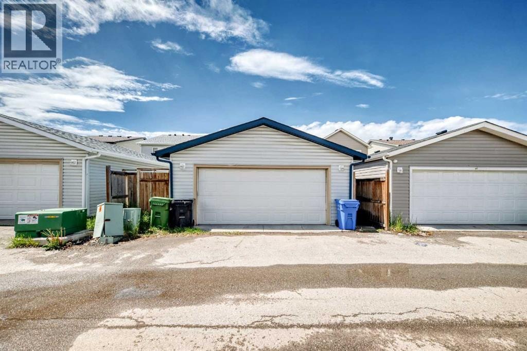 398 MARTINDALE Drive NE — photo 40