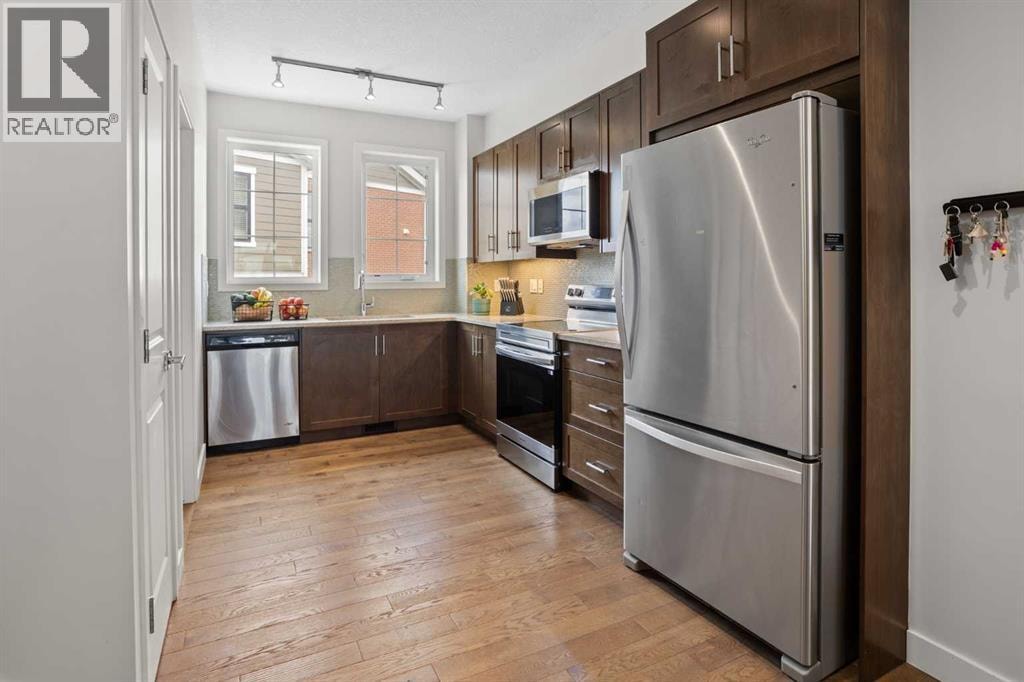 8 Sherwood Row NW — photo 5