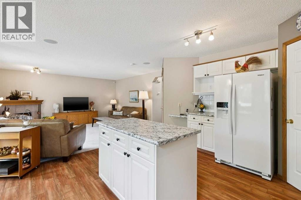 859 Somerset Drive SW — photo 16