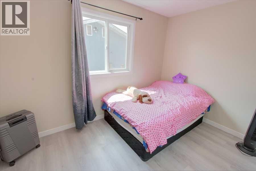 707 Malvern Drive NE — photo 16