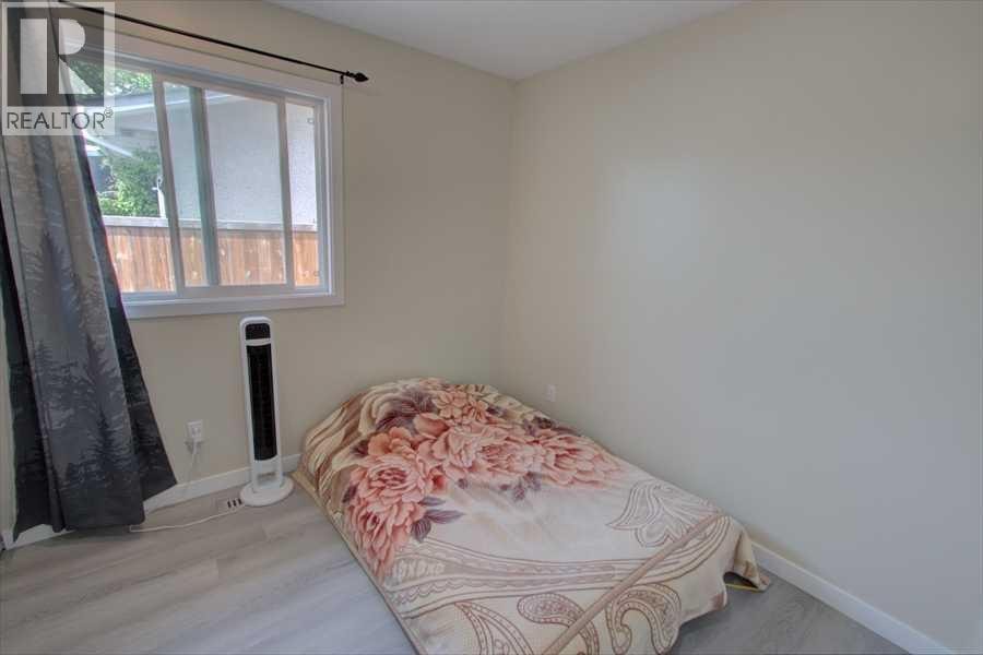 707 Malvern Drive NE — photo 18