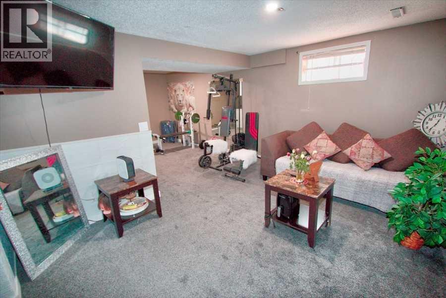 707 Malvern Drive NE — photo 21